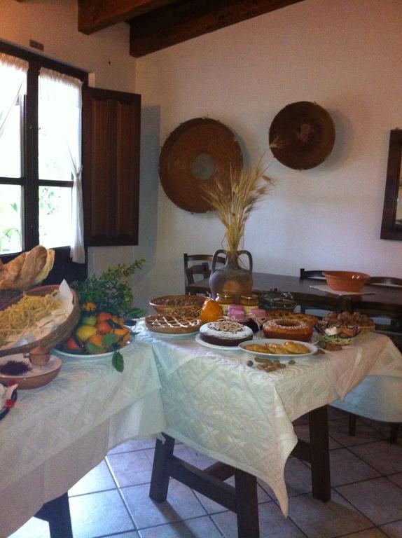 Agriturismo Satanca อาร์บุส ภายนอก รูปภาพ