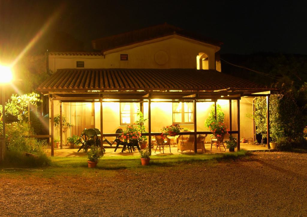 Agriturismo Satanca อาร์บุส ภายนอก รูปภาพ